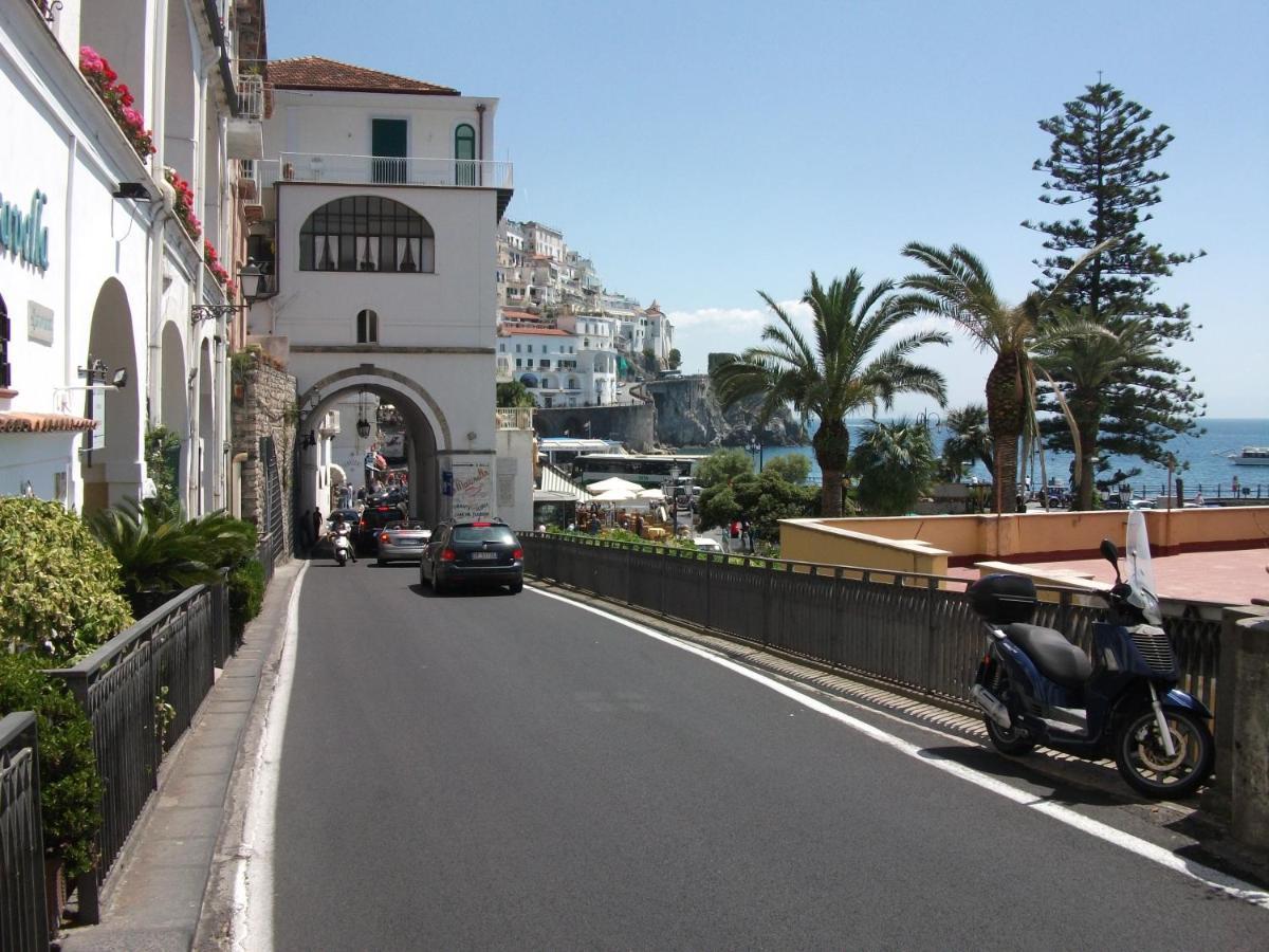 Holidays Baia D'Amalfi Ngoại thất bức ảnh